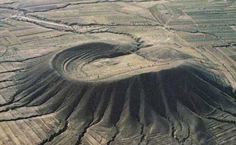 大同火山群 大同火山群是我国境内最典型的火山集中分布区,是东亚大陆