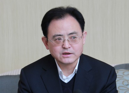 李俊明：加快廉潔政府建設 向綜合能源基地轉變