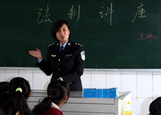 忻州市公安局法制讲堂走进校园