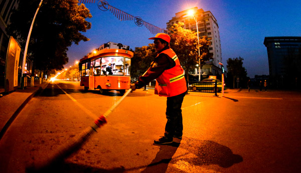 城市 美容师 :触摸凌晨温度 用真诚温暖孝义