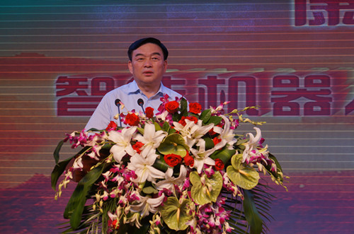 山西康宝集团首套智能移动弧焊机器人诞生