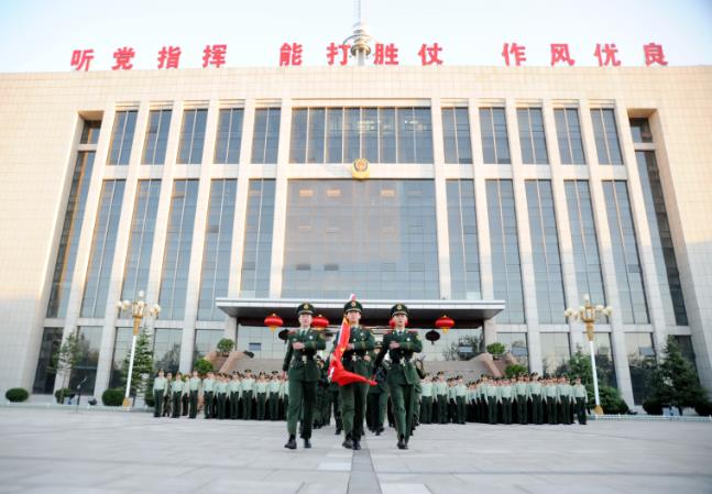 为热烈庆祝中华人民共和国成立66周年,武警山西总队晋中市支队隆重
