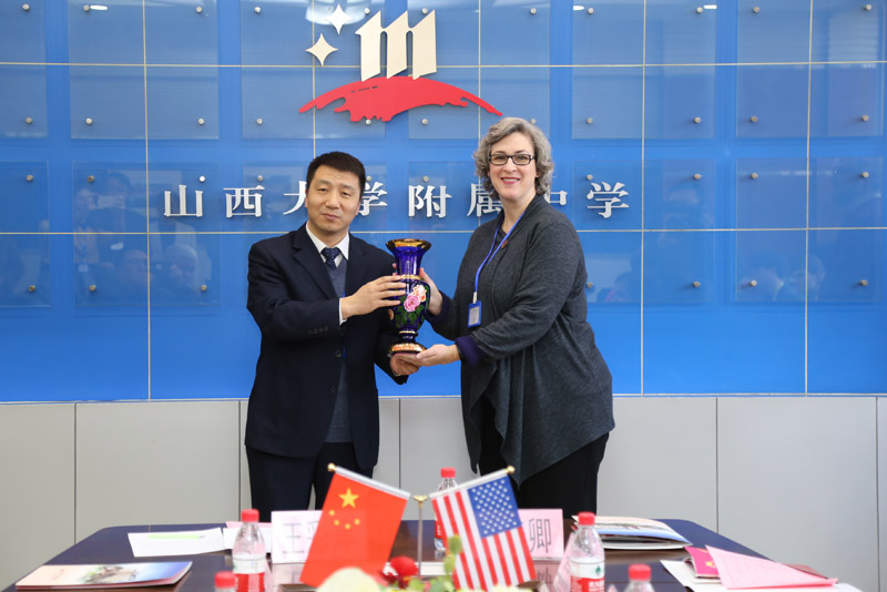 上海一高中到山西大学附属中学开展课题交流美国八大四大高中图片