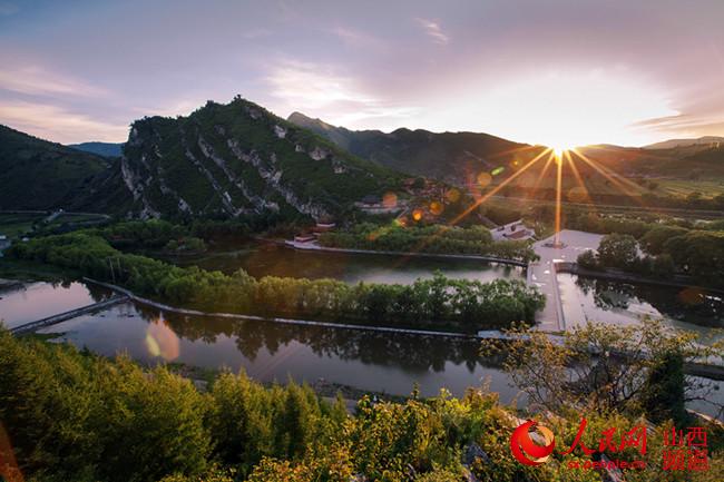 山西芦芽山"汾河源头" 雨后天晴更秀美