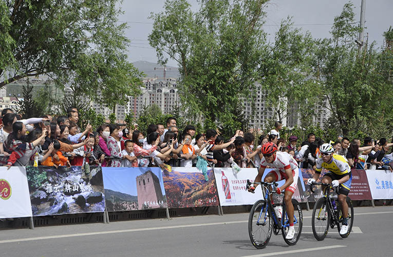 2018中国公路自行车联赛第三站在左云开赛