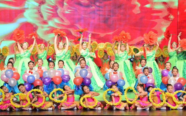 迎泽区教育局举办2018年教师节庆祝活动