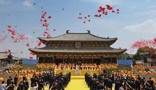 古韻長平，繪就高平底色的“神來之筆”作為“十四五”期間高平市努力做好的“四篇文章”之一，“古韻長平”由此肩負起了繪就高平底色的“神來之筆”。作為神農炎帝故裡，高平擁有著最為富集的神農炎帝文化密碼。在這片黃土地上，始祖炎帝為華夏后裔開創了燦爛的農耕文明。
