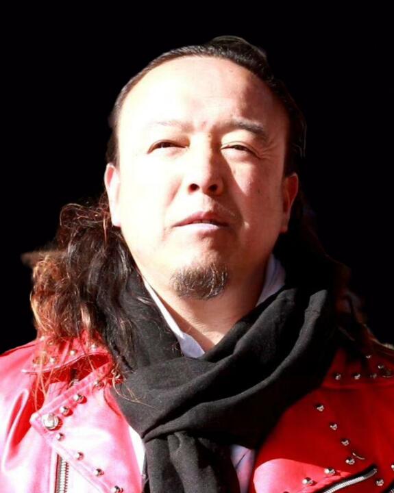 弓泉明