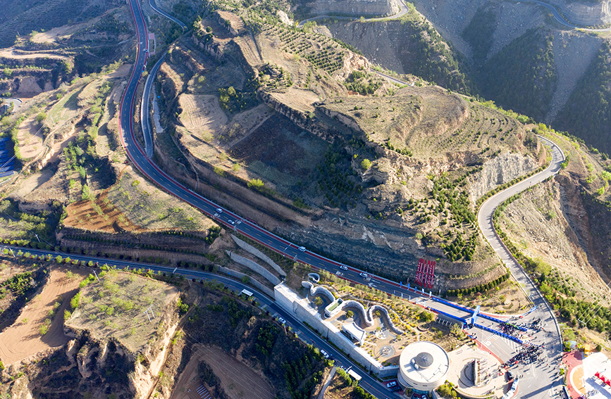 山西永和：黄河一号旅游公路景色壮美【4】