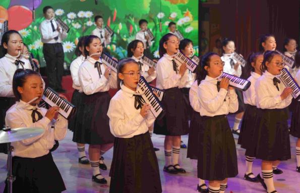 交城县举行第二十三届校园文化艺术节