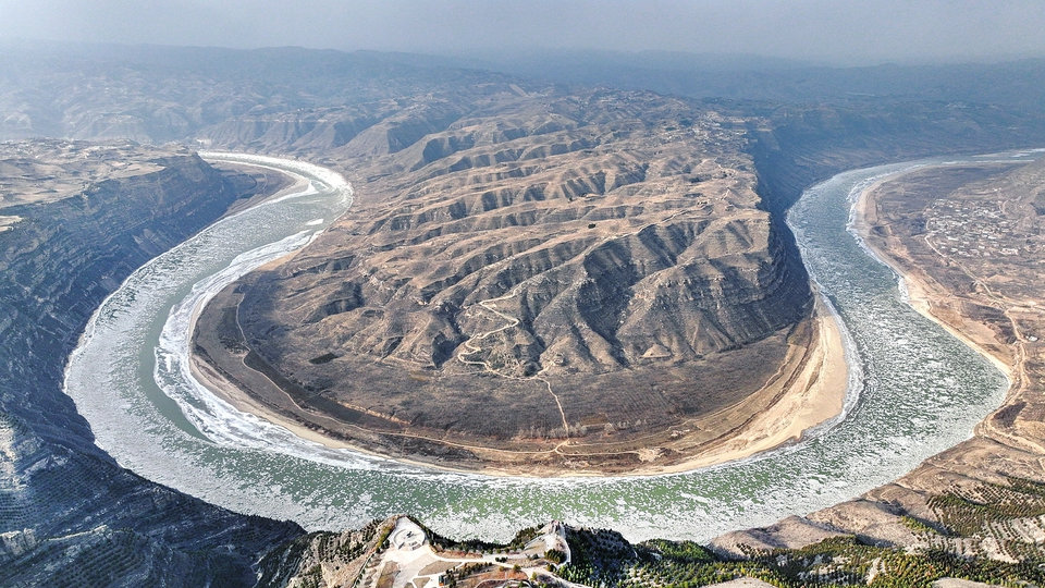 黃河乾坤灣景區現大面積流凌