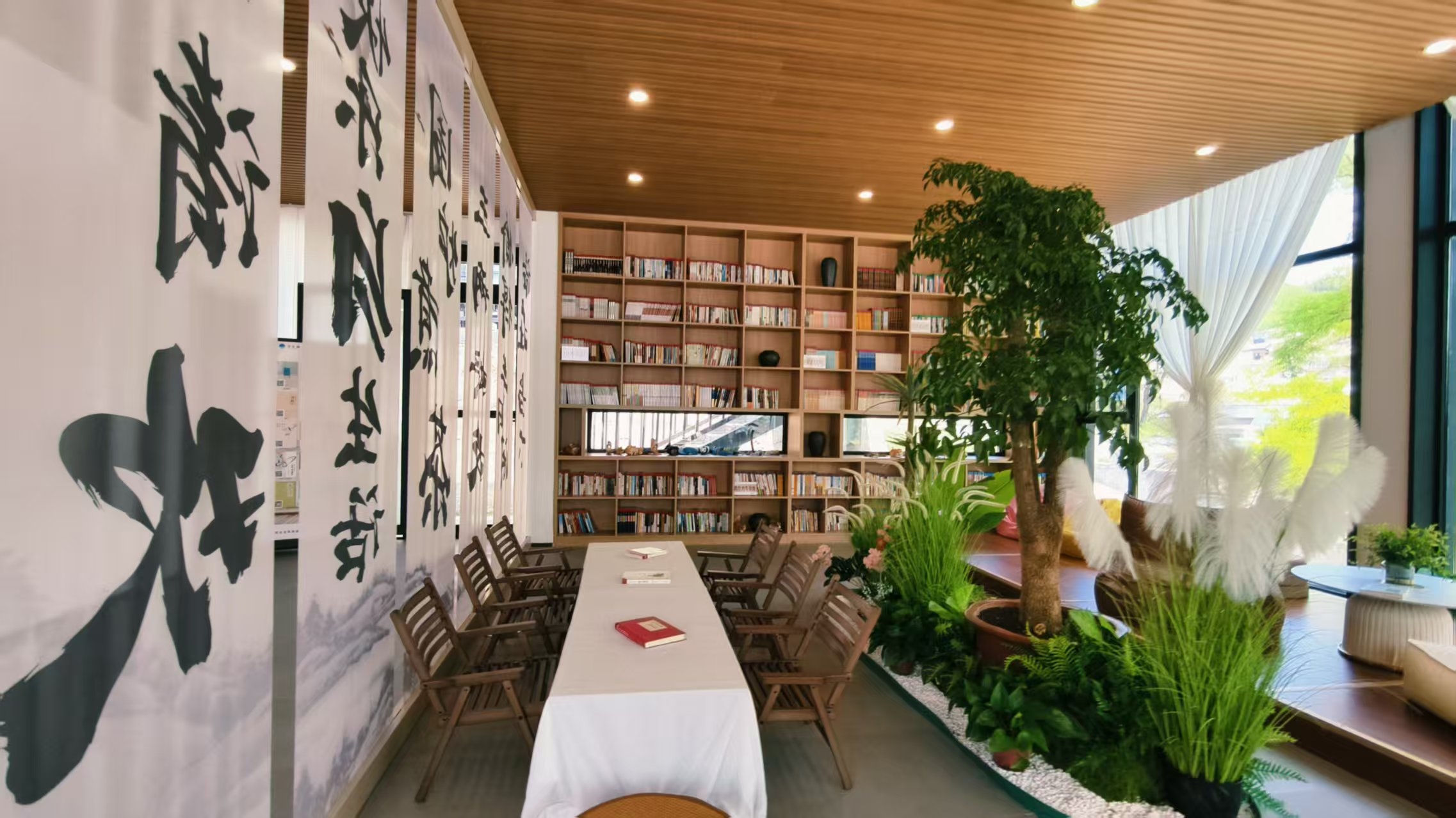 “本无”民宿将古朴风情与现代旅居相融合,为游客带来不一样的乡村度假新体验。晋向华摄