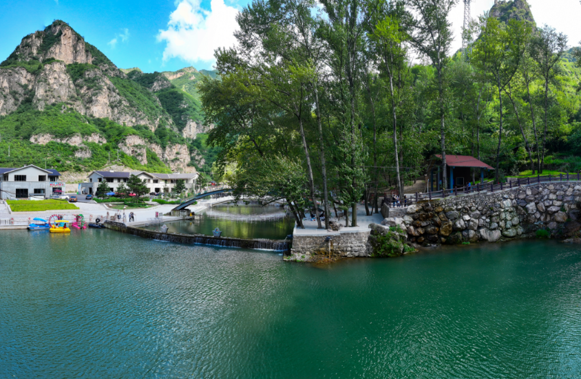 桃花山风景区水上乐园