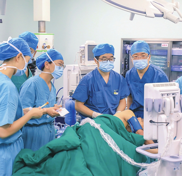 晉滬合作山西省首例現代針刺麻醉無氣管插管胸腔鏡肺切除手術成功實施。