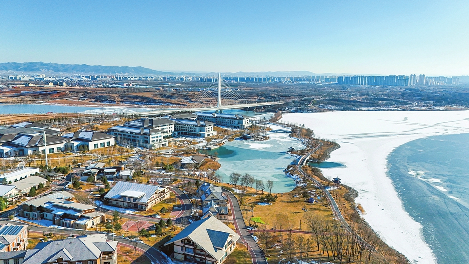 长治市漳泽湖进入“冰封”模式