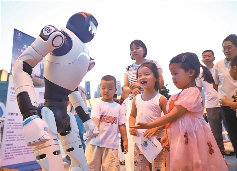 夜间科普集市点亮科学兴趣