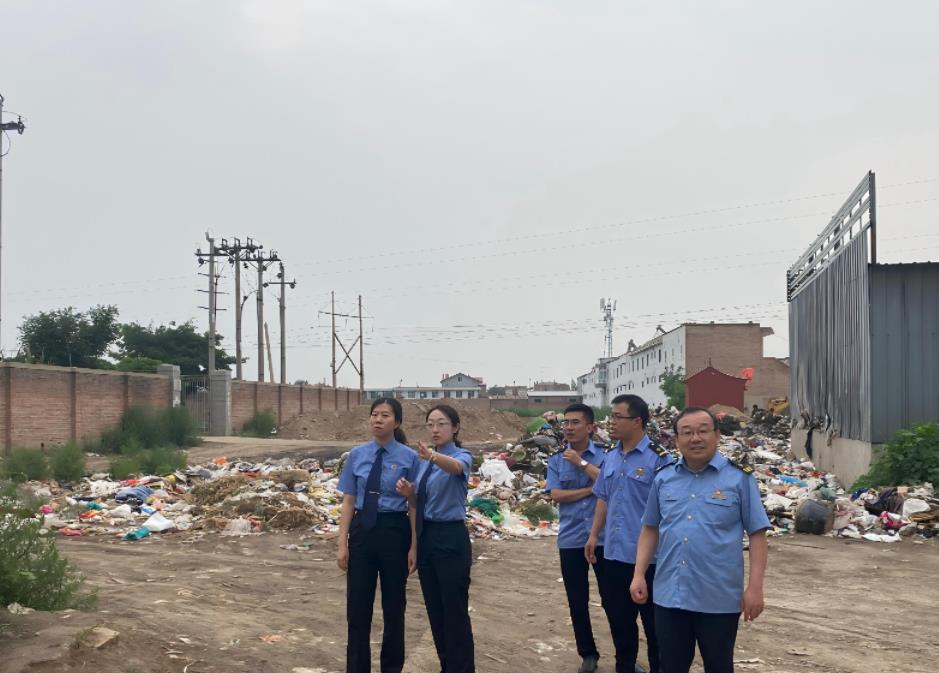 辦案團隊深入實地進行取証。